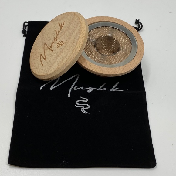 Mushk Portable Drink Cocktail Beverage Smoker with Four Tins Wood Chips New - Picture 5 of 8